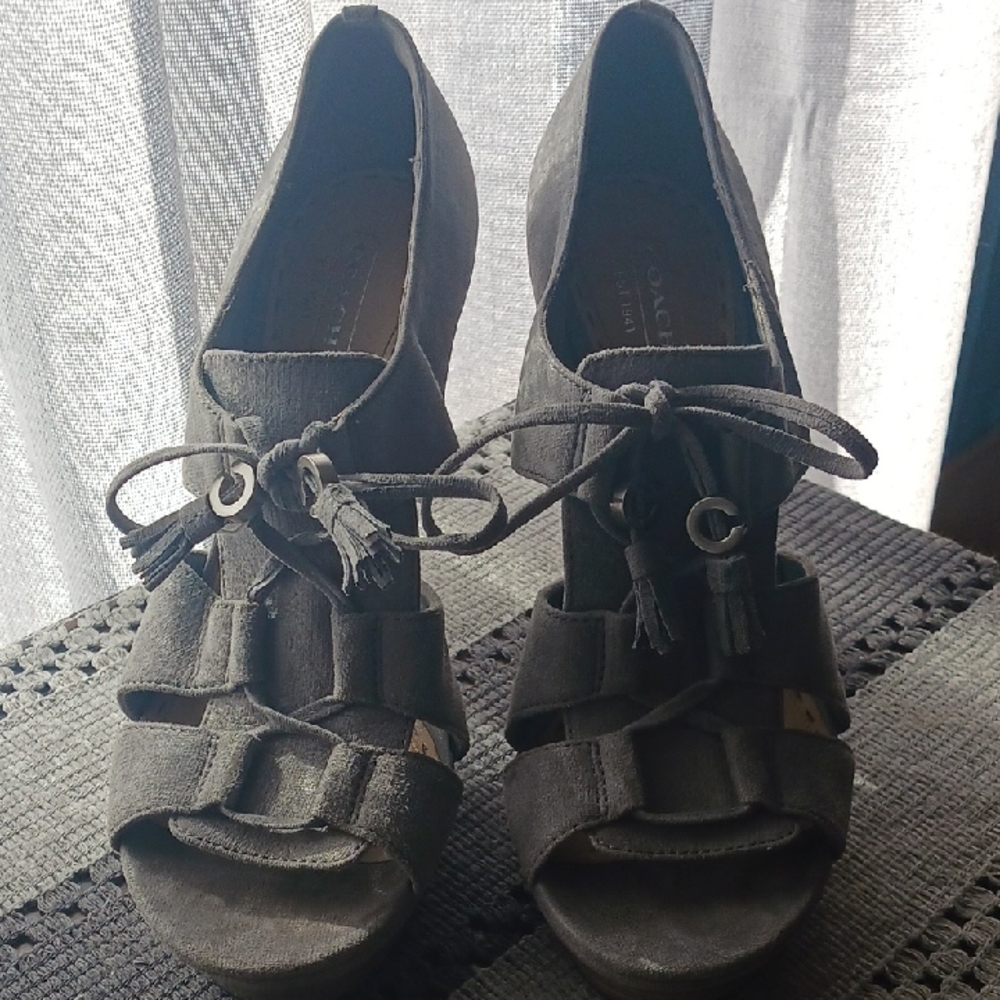 Coach Teagan Chic Gray Suede Lace Up Platform San… - image 1